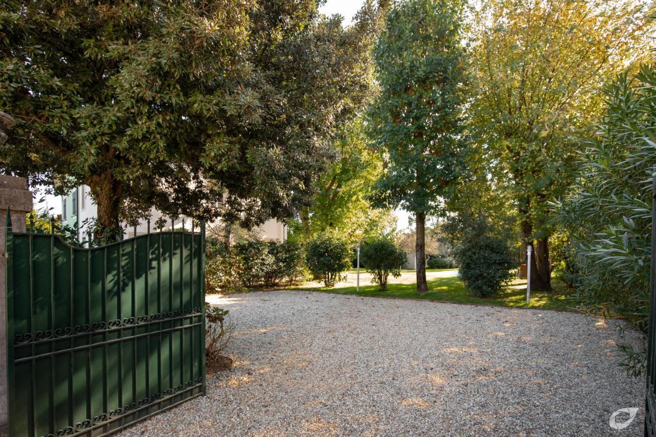 Villa Giardino Lucca Heated Pool, 2 Miles Lucca Capannori Eksteriør bilde